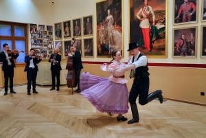 Budapest: Live Folklore Show in the Castle District