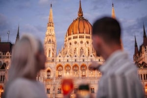 Budapest: Lotus Cruise with Unlimited Aperol and Prosecco