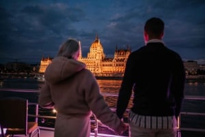 Budapest: Lotus Cruise with Unlimited Aperol and Prosecco