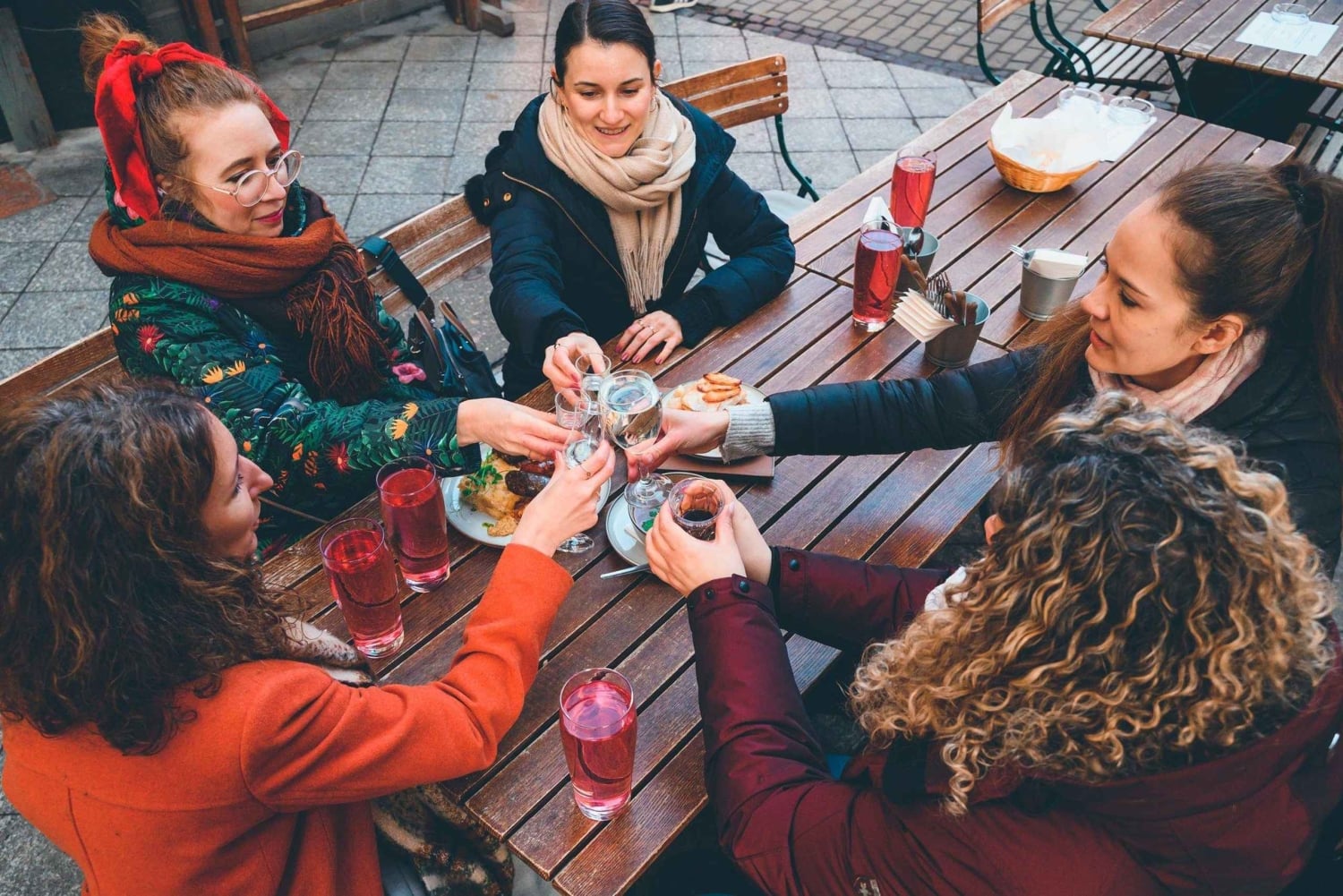 Budapestin markkinat ja ruoanmaistajaiskierros paikallisen oppaan kanssa