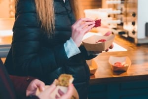 Budapestin markkinat ja ruoanmaistajaiskierros paikallisen oppaan kanssa