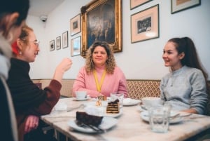 Budapestin markkinat ja ruoanmaistajaiskierros paikallisen oppaan kanssa