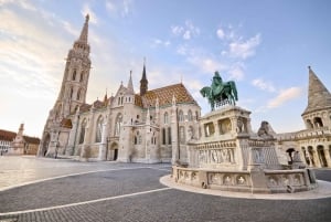 Buda Castle District and Matthias Church Private Tour