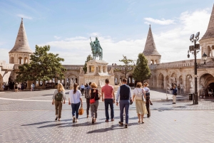 Budapest: Matthias Church: Colorful Tiles & Coronations Tour