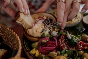 Budapest: piatto di mezze con vino e spumante a volontà
