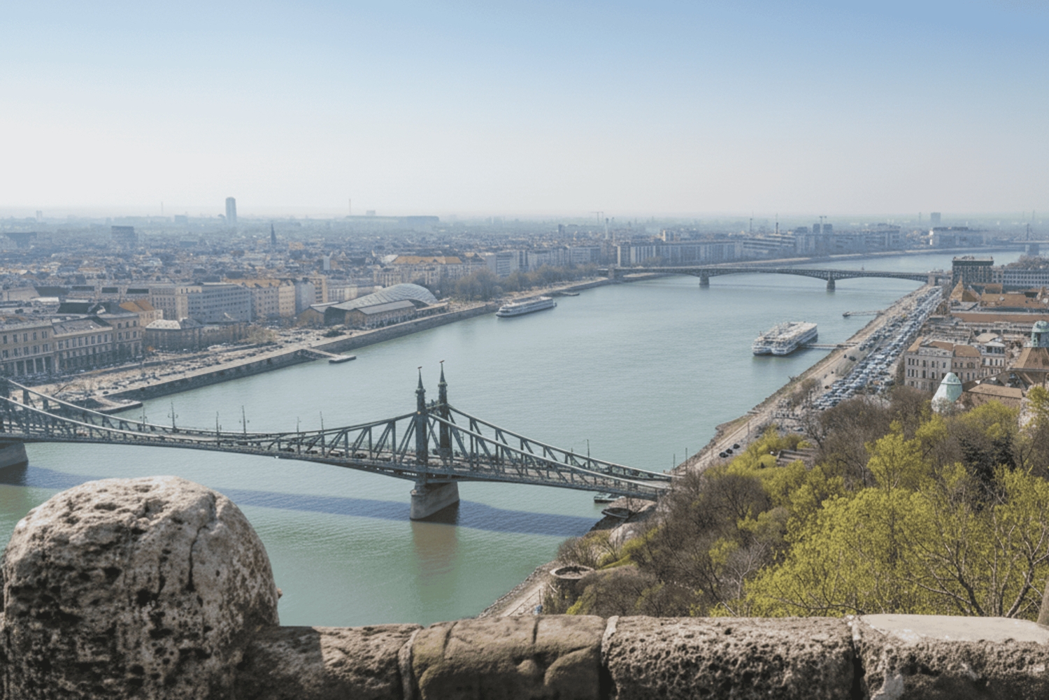 Budapest : randonnée matinale, panorama sur la ville et observation du soleil