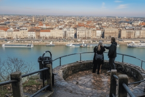 Budapest : randonnée matinale, panorama sur la ville et observation du soleil