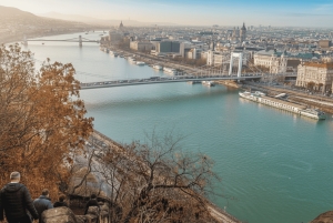 Budapest : randonnée matinale, panorama sur la ville et observation du soleil