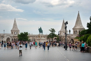 Budapest: Multilingual Highlights Tour