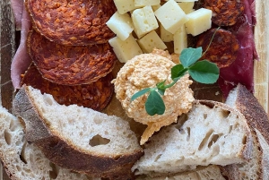 Budapest: Nellicious Private Food Tour