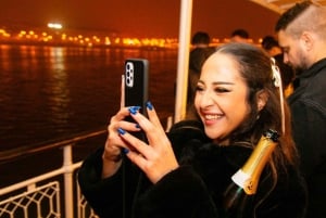 Budapest: New Year Boat Party Cruises with Unlimited Drinks