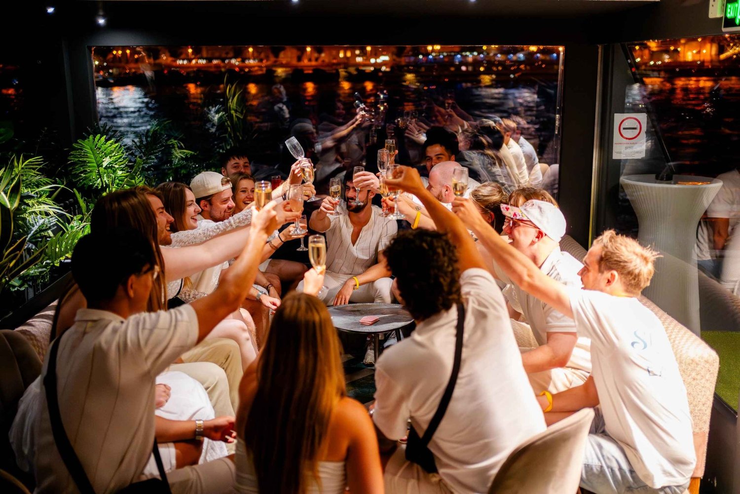 Budapest : croisière du Nouvel An avec forfait boissons à volonté