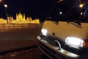 ブダペスト：夜のライトツアー＆レトロなマイクロバスで月の観察をお楽しみください