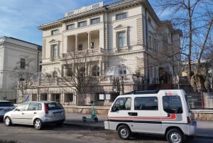 ブダペスト：夜のライトツアー＆レトロなマイクロバスで月の観察をお楽しみください