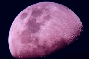 ブダペスト：夜のライトツアー＆レトロなマイクロバスで月の観察をお楽しみください