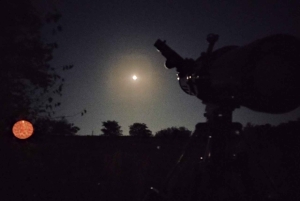 Budapeste: passeio noturno e observação da lua em um minibus retro