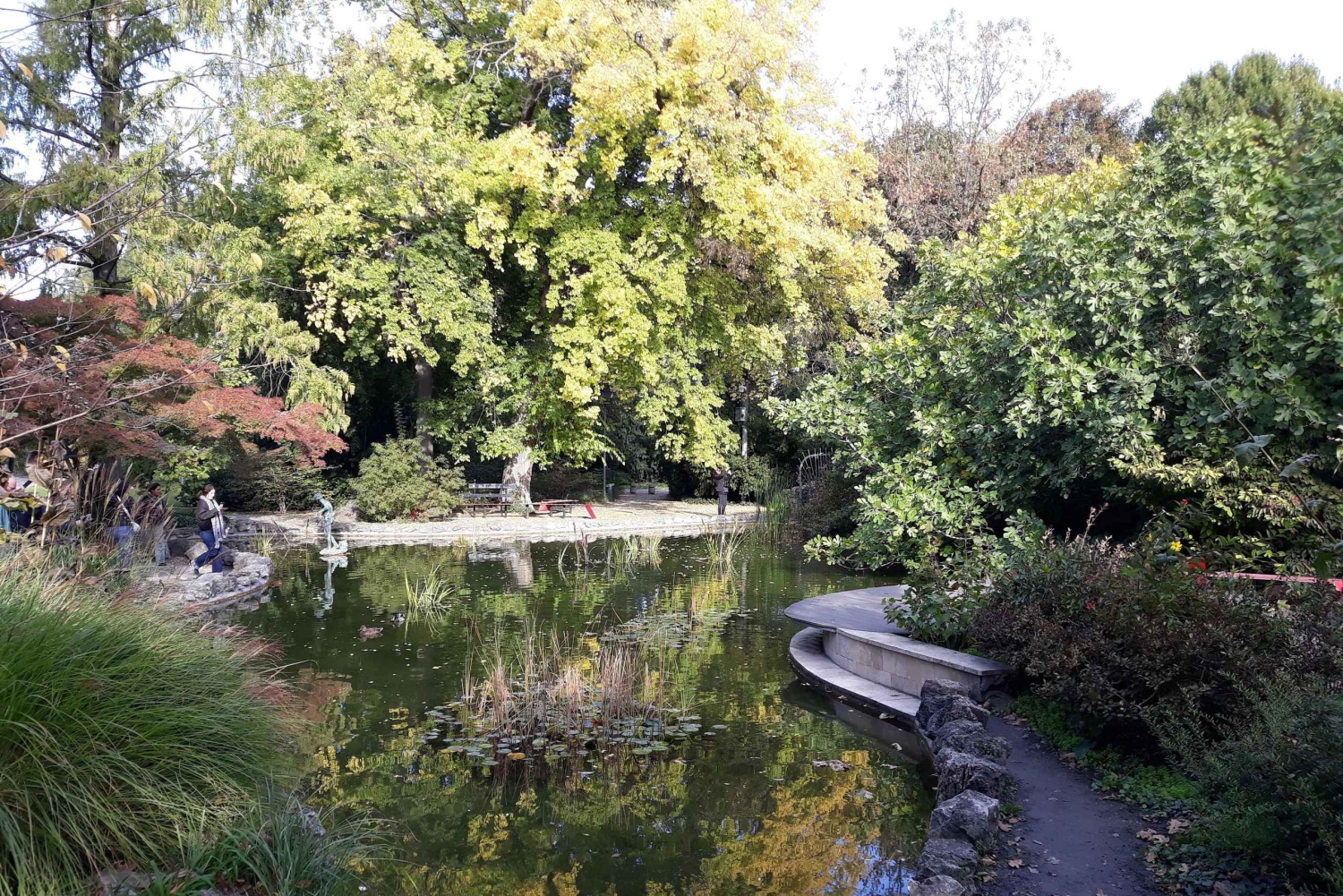 Budapest: tour a pie por el casco antiguo de Buda y actuación de música folclórica