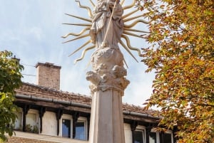 Budapest: tour a pie por el casco antiguo de Buda y actuación de música folclórica