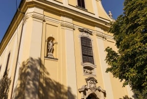 Budapest: tour a pie por el casco antiguo de Buda y actuación de música folclórica