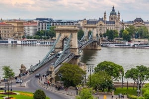 Budapest Old Town and Top Attractions Private Walking Tour