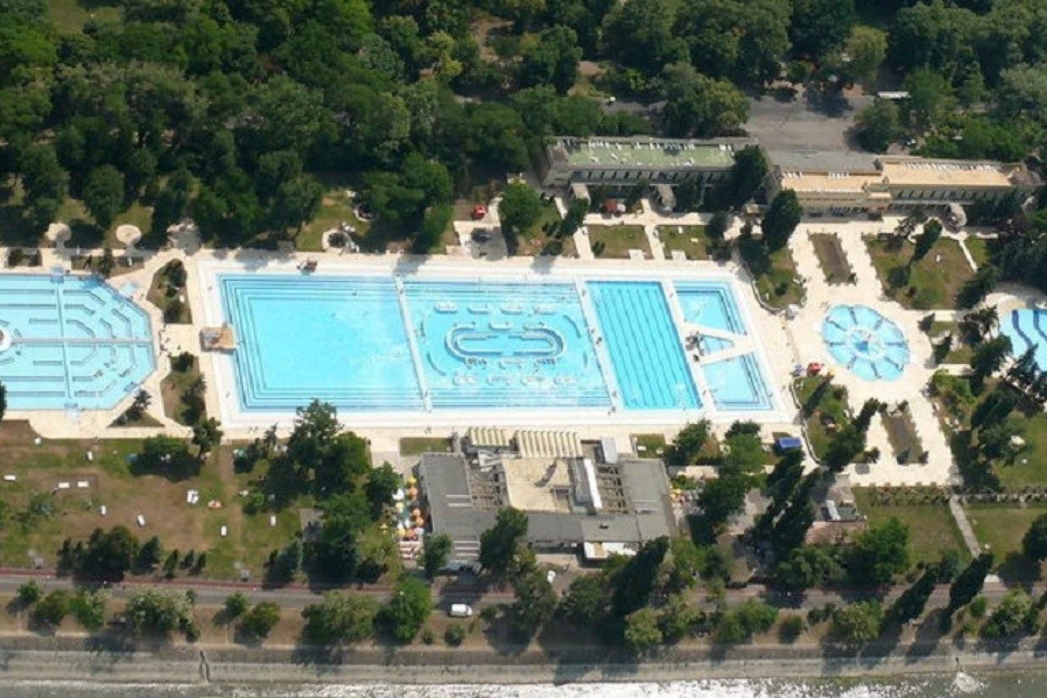 Budapest: Palatinus Spa & Pools Full-Day Admission