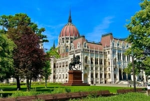 Budapest: Parliament Building Entry Ticket and Audio Guide