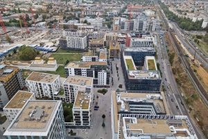 Budapest: Past & Future Tour with Unicum Tasting & MOL Visit