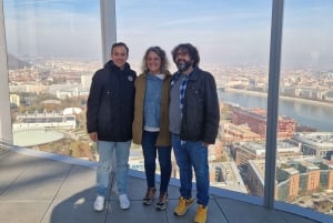 Budapeste: Tour Passado e Futuro com Degustação Unicum e Visita à MOL