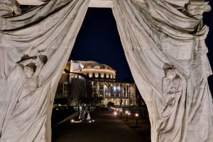 Budapeste: Tour Passado e Futuro com Degustação Unicum e Visita à MOL