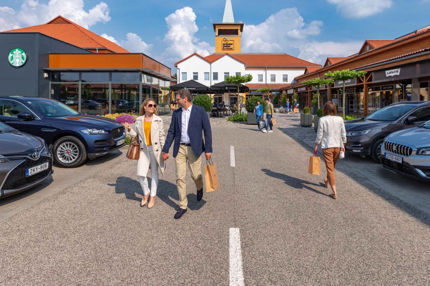 Budapeste: Traslado do centro da cidade para o Premier Outlet Shopping