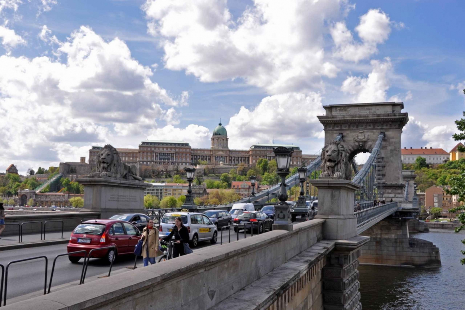 Budapest: Private 4-Hour Guided Walking Tour