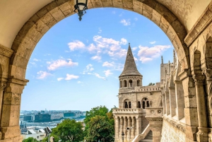 Budapest: Private Architecture Tour with a Local Expert