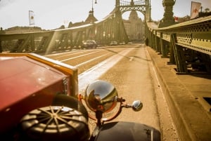 Budapest: Private City Tour by Vintage Royal Car