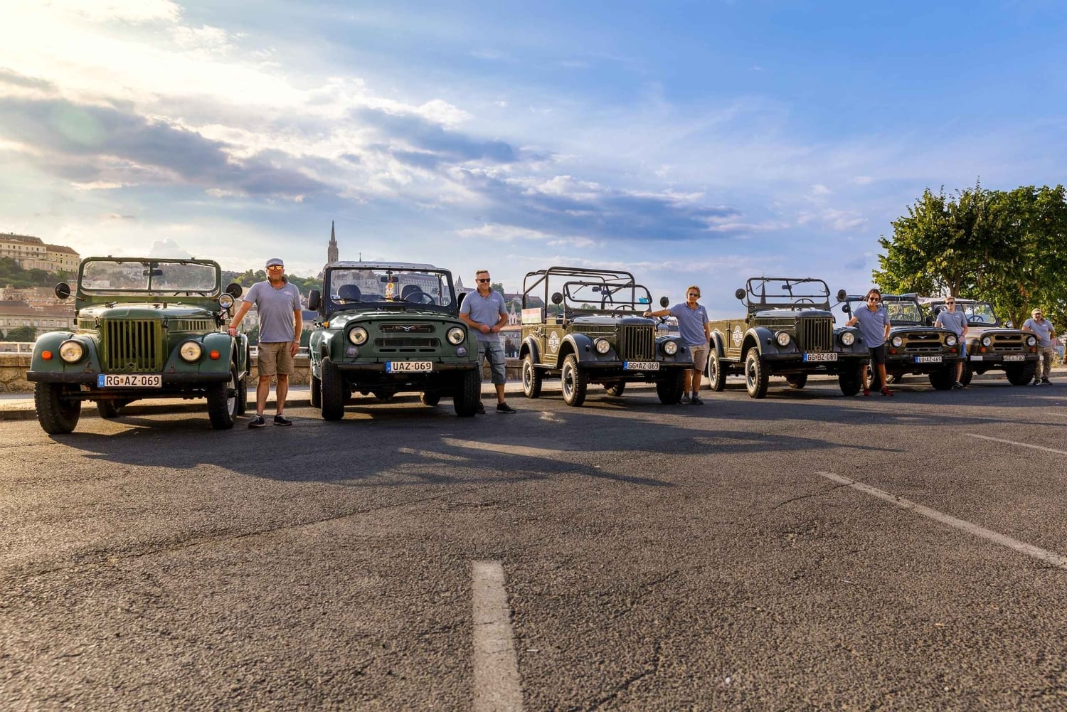 ブダペストヴィンテージ・ロシアン・ジープで行くプライベート・シティツアー