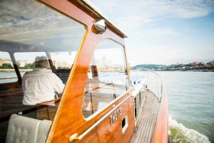 Budapest: Budapesti: Yksityinen Tonavan risteily tervetuliaisjuomineen.