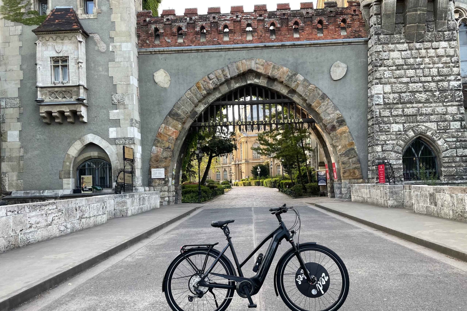 Budapest: Privat sightseeingtur på elcykel