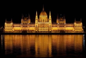 Budapest: Private Night Tour with a Local