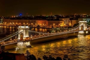 Budapest: Private Night Tour with a Local