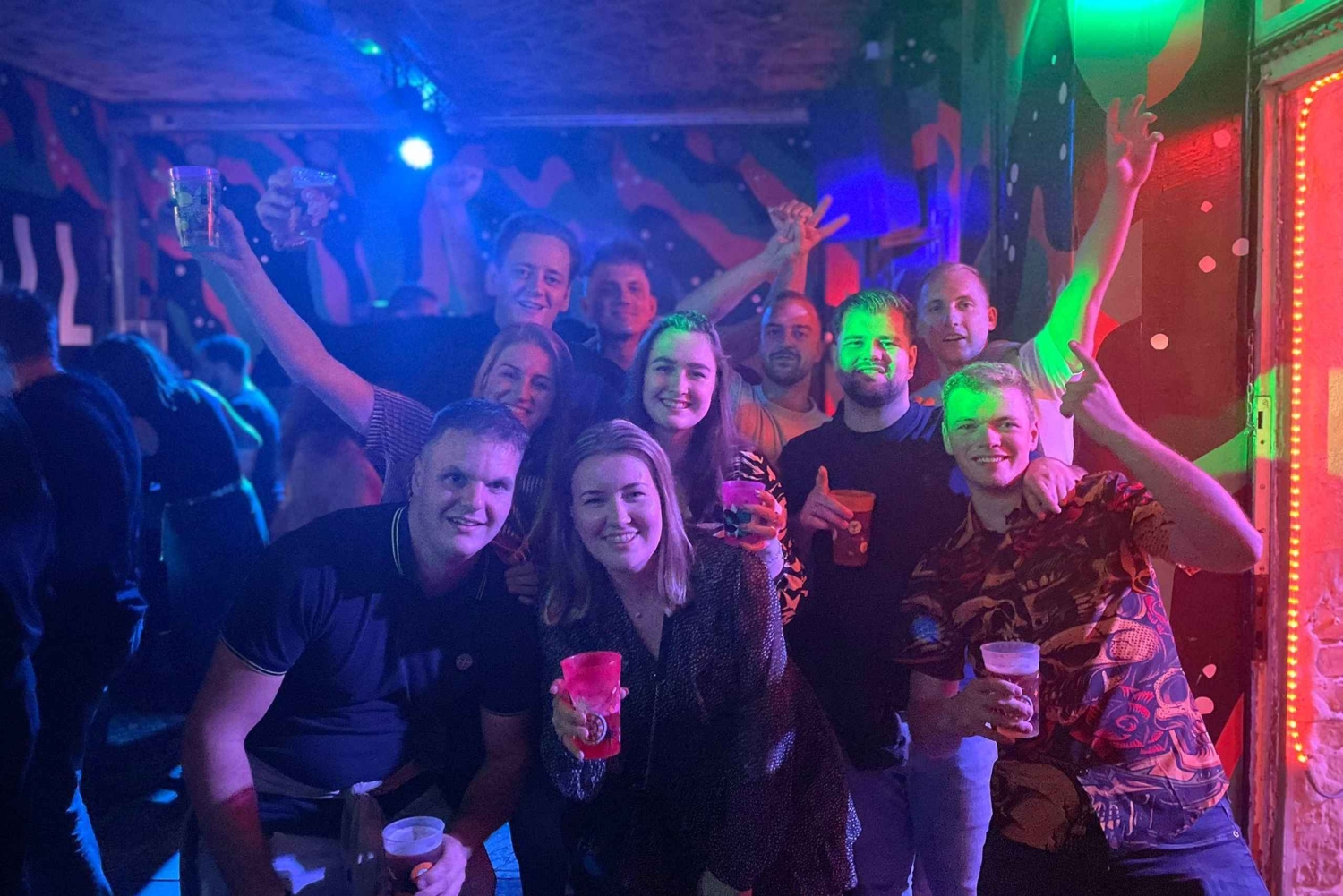 Budapest : Tournée des bars privée et personnalisée, 3 boissons incluses