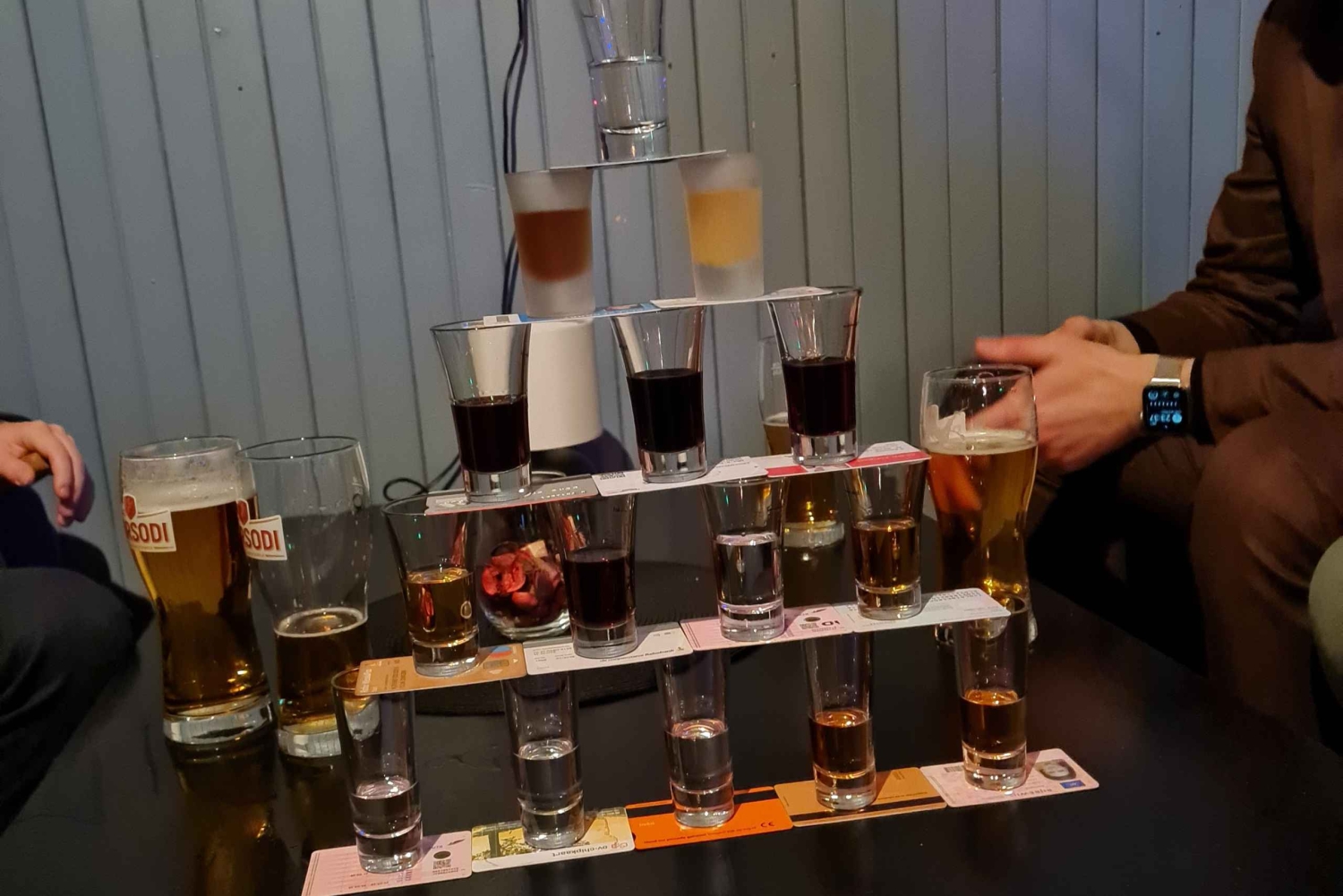 Budapest : Tournée des bars privée et personnalisée, 3 boissons incluses