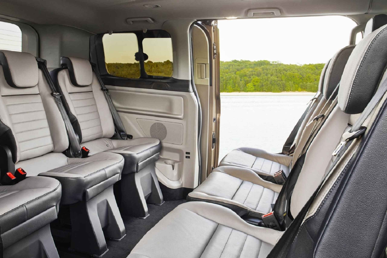 Budapeste: Translado particular e tour de orientação do aeroporto