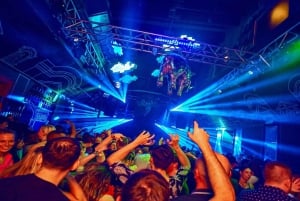 Budapest: Pub Crawl to Ruin Bars 6 Shots, Karaoke, Games