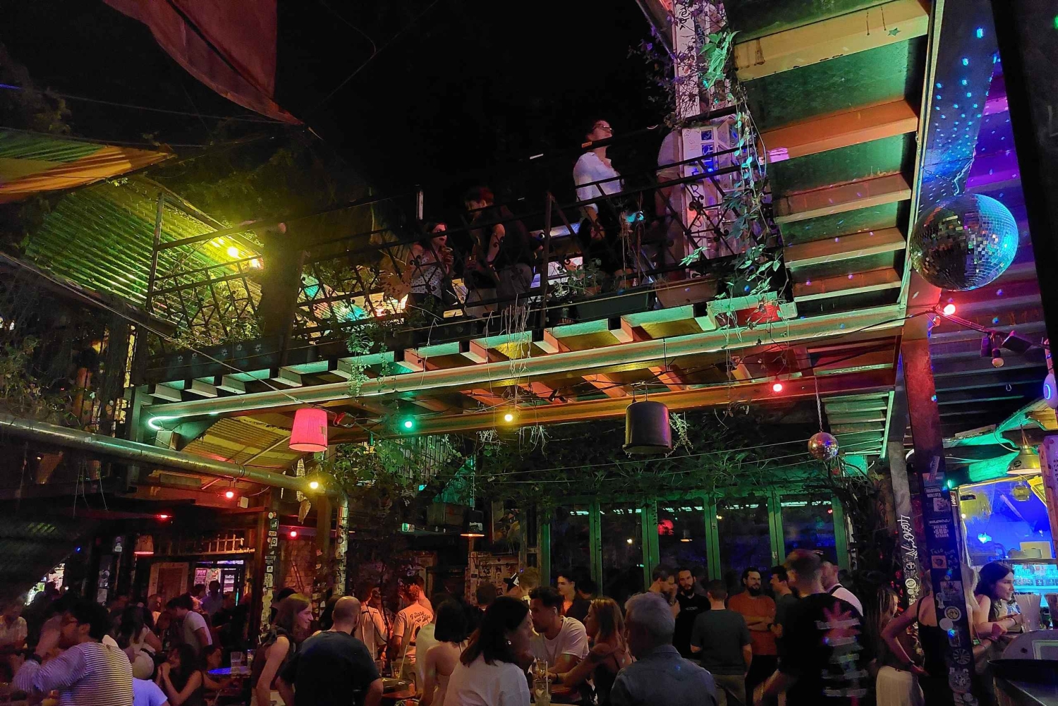 Budapest: tour fotográfico privado por los bares ruina