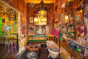 Budapest: Ruinen-Pub-Tour mit ortskundigem Guide und Bier