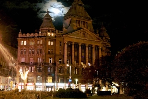 Budapest: Ruinen-Pub-Tour mit ortskundigem Guide und Bier