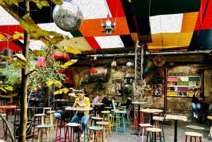 Budapest: Ruinen-Pub-Tour mit ortskundigem Guide und Bier