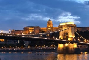 Budapest self-guided walking tour and scavenger hunt