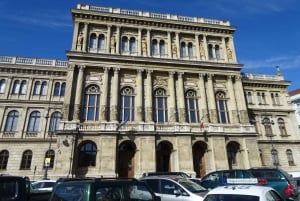 Budapest self-guided walking tour and scavenger hunt