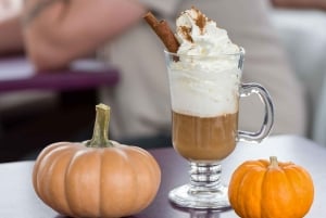 Crucero turístico por Budapest con bebida de bienvenida