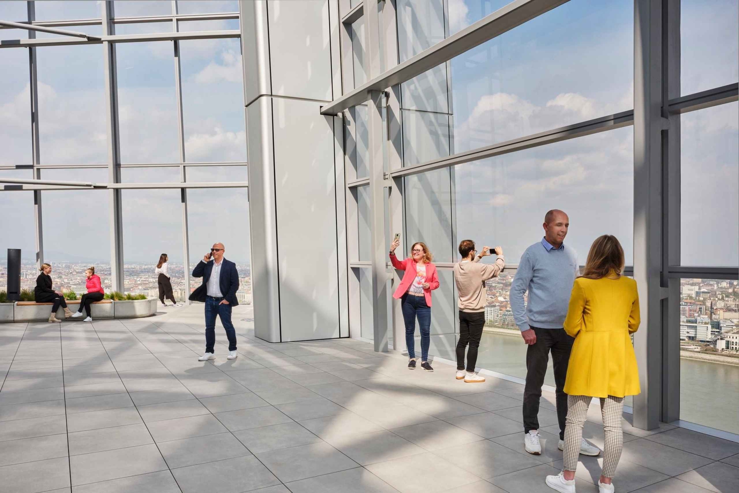 Budapest SkyDeck Tower – Panoramic Lift & Viewing Platform